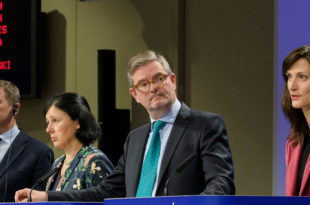 Andrus Ansip, Vĕra Jourová, Julian King a Mariya Gabriel