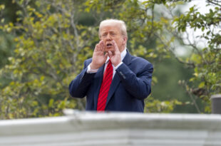Prezident USA Donald Trump. PHOTO: TASR - AP Photo/Alex Brandon