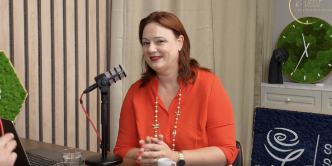 Katarína Roth Neveďalová, nezaradená poslankyňa Európskeho parlamentu /SMER-SD/.