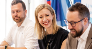 Lucia Yar, europoslanyňa /PS, RE/. PHOTO: FB LY.