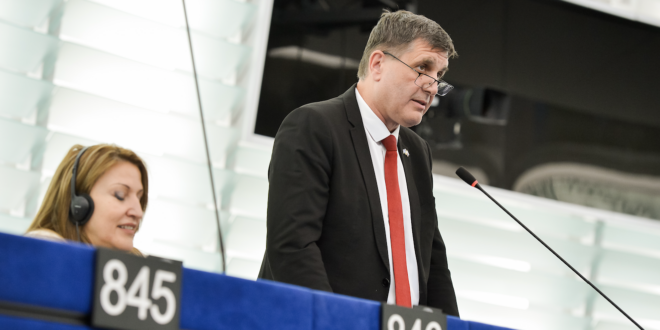 Branislav Ondruš, nezaradený poslanec Európskeho parlamentu /HLAS-SD/. PHOTO: European Union 2025.
